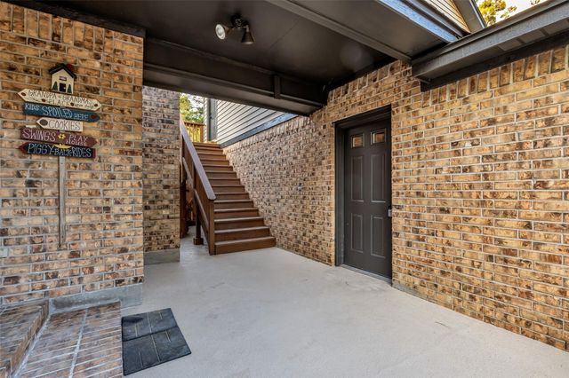 7114 Charred Pine Drive, Magnolia, TX 77354