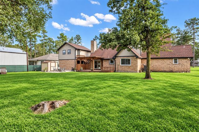 7114 Charred Pine Drive, Magnolia, TX 77354