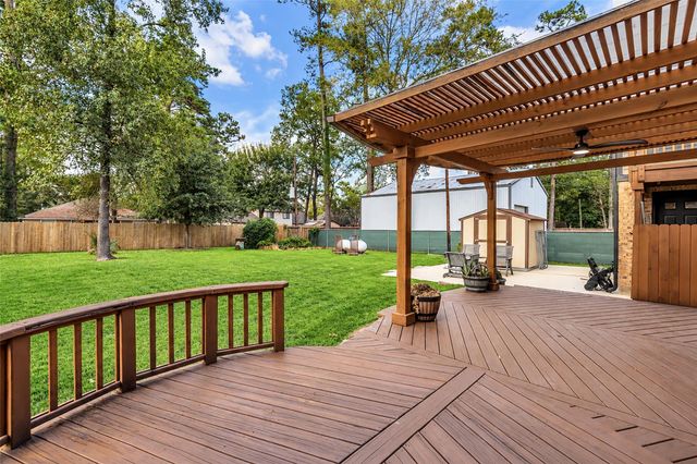 7114 Charred Pine Drive, Magnolia, TX 77354