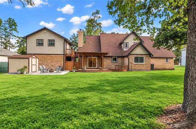 7114 Charred Pine Drive, Magnolia, TX 77354