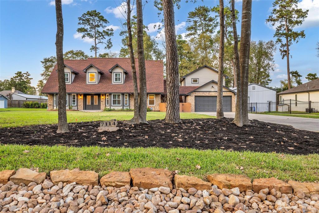 7114 Charred Pine Drive, Magnolia, TX 77354