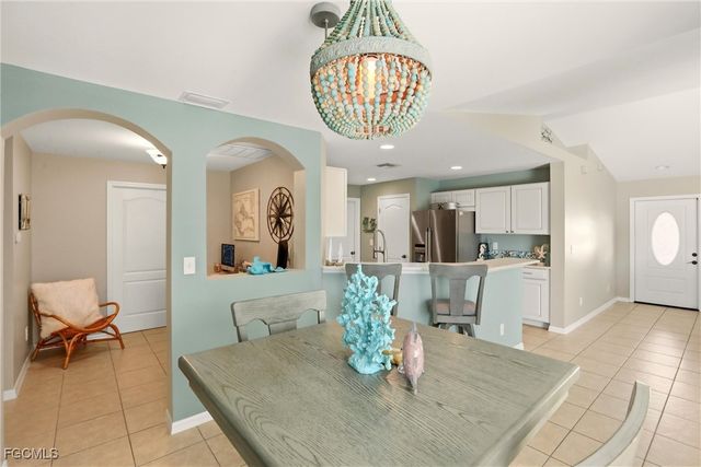 4306 NE 20th PL, Cape Coral, FL 33909