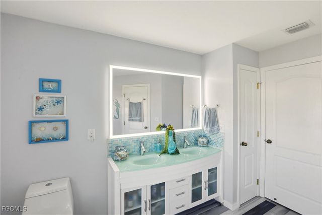 4306 NE 20th PL, Cape Coral, FL 33909