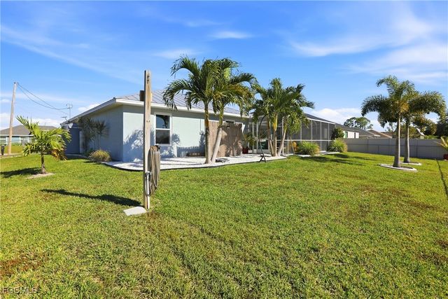4306 NE 20th PL, Cape Coral, FL 33909