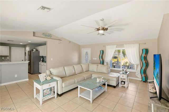 4306 NE 20th PL, Cape Coral, FL 33909