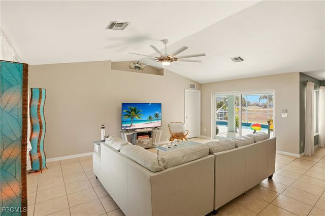 4306 NE 20th PL, Cape Coral, FL 33909