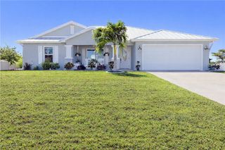 4306 NE 20th PL, Cape Coral, FL 33909