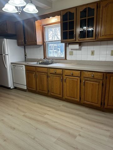 558 Main St 1, Medford, MA 02155