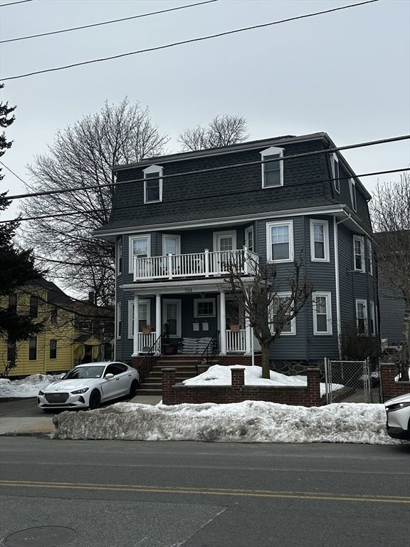 558 Main St 1, Medford, MA 02155