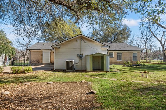 3117 Colcord Avenue, Waco, TX 76707