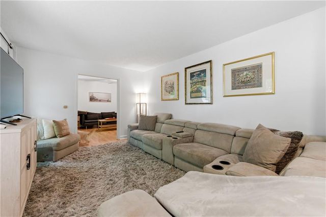 860 Oakdale Road, Canton, GA 30114