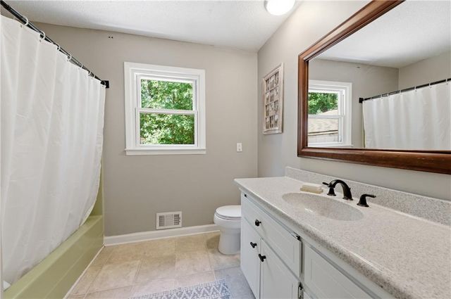 860 Oakdale Road, Canton, GA 30114