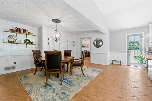 860 Oakdale Road, Canton, GA 30114