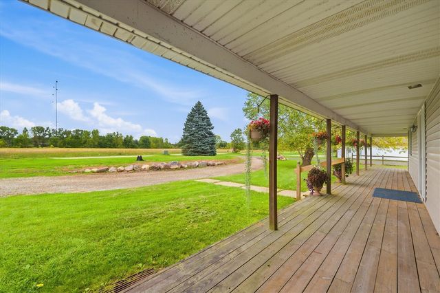 3605 White Tail Trail, Holly, MI 48442