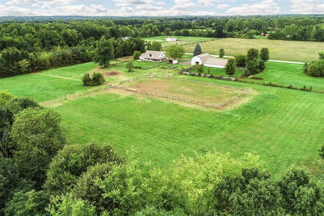3605 White Tail Trail, Holly, MI 48442