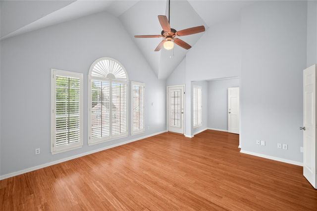 4431 Castle Court, Houston, TX 77006