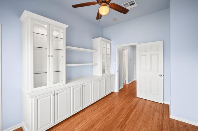 4431 Castle Court, Houston, TX 77006