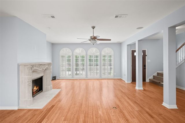 4431 Castle Court, Houston, TX 77006