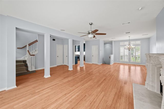4431 Castle Court, Houston, TX 77006