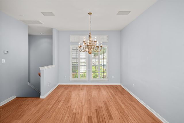 4431 Castle Court, Houston, TX 77006