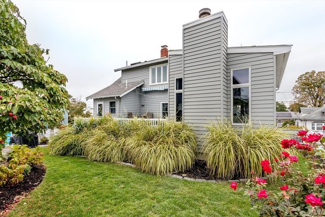 43 Parke Ave, Quincy, MA 02171