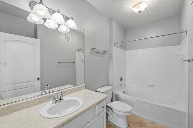 10504 VILLA VIEW CIRCLE, Tampa, FL 33647