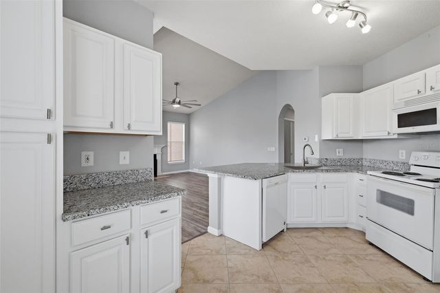 10504 VILLA VIEW CIRCLE, Tampa, FL 33647