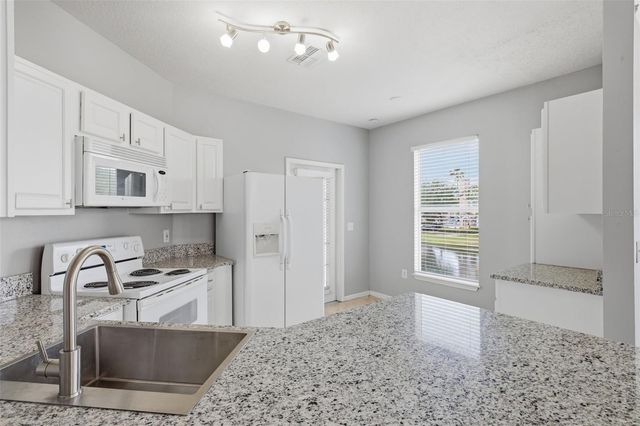 10504 VILLA VIEW CIRCLE, Tampa, FL 33647