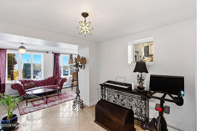 28 Twinlights Terrace, Highlands, NJ 07732