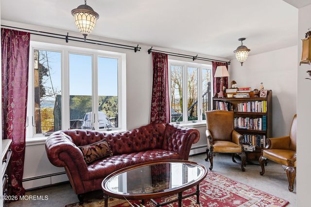 28 Twinlights Terrace, Highlands, NJ 07732