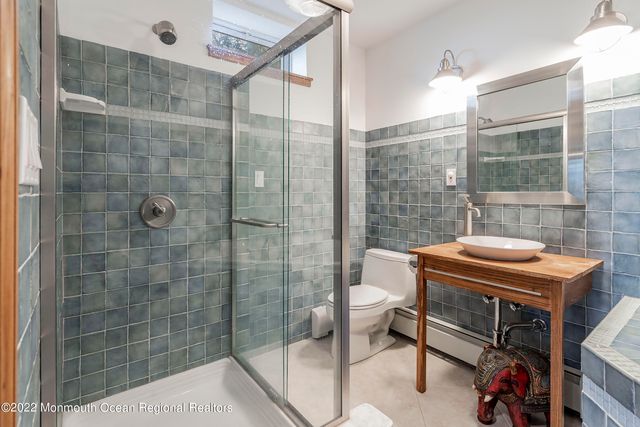 28 Twinlights Terrace, Highlands, NJ 07732