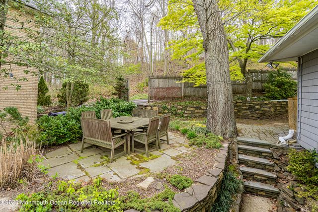 28 Twinlights Terrace, Highlands, NJ 07732