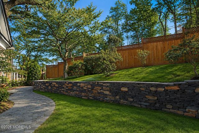 28 Twinlights Terrace, Highlands, NJ 07732