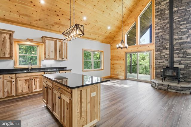45 LINCOLN TRAIL, Berkeley Springs, WV 25411