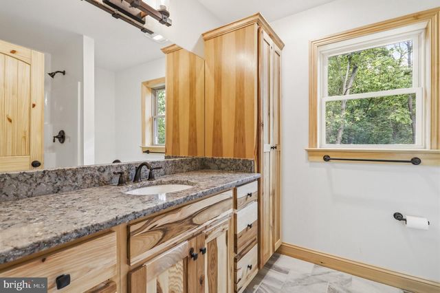 45 LINCOLN TRAIL, Berkeley Springs, WV 25411