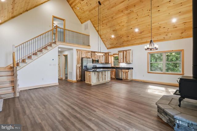 45 LINCOLN TRAIL, Berkeley Springs, WV 25411