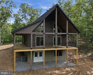 45 LINCOLN TRAIL, Berkeley Springs, WV 25411