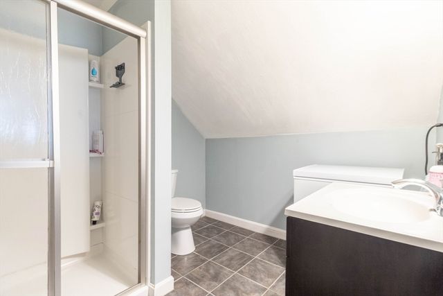 221 Neponset Ave 2, Boston, MA 02122