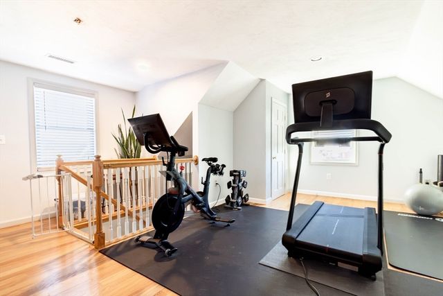 221 Neponset Ave 2, Boston, MA 02122