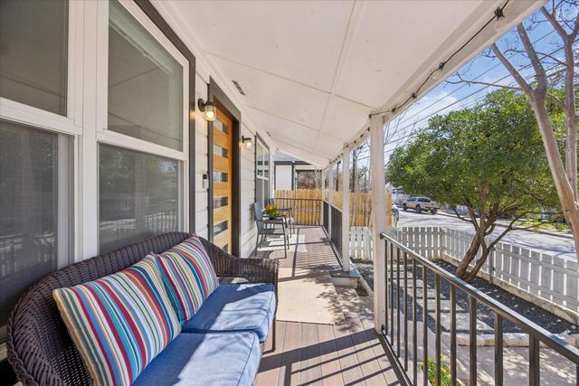 2306 Santa Maria ST, Austin, TX 78702