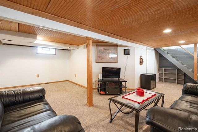 6248 Waldon Road, Clarkston, MI 48346