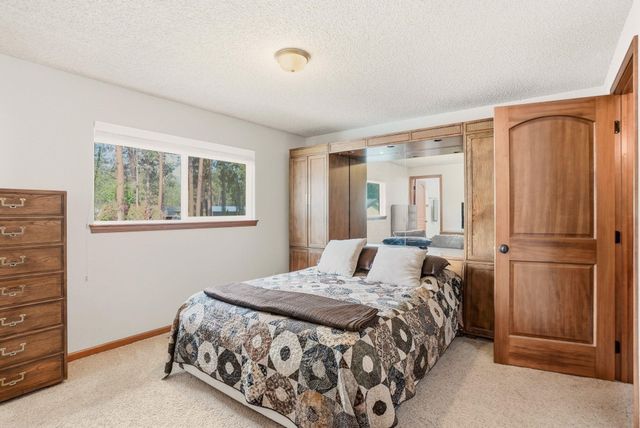 9719 E Crossbow Ct, Spokane, WA 99206