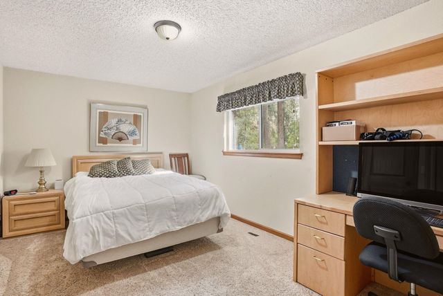 9719 E Crossbow Ct, Spokane, WA 99206