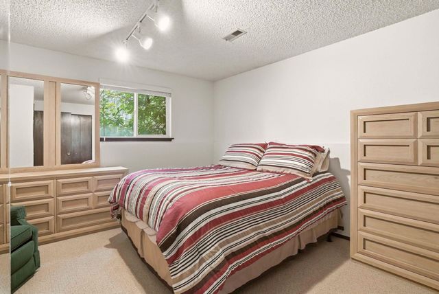 9719 E Crossbow Ct, Spokane, WA 99206