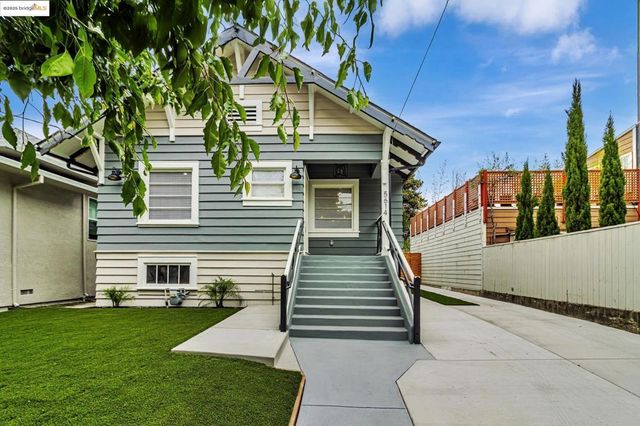 5614 Dover St, Oakland, CA 94609