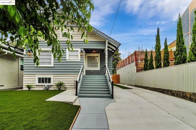 5614 Dover St, Oakland, CA 94609