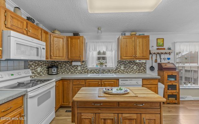 116 W Island Trail, Hertford, NC 27944