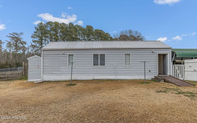 116 W Island Trail, Hertford, NC 27944