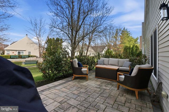 12 CARDINALFLOWER LN, Princeton Junction, NJ 08550