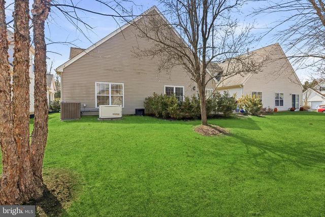 12 CARDINALFLOWER LN, Princeton Junction, NJ 08550